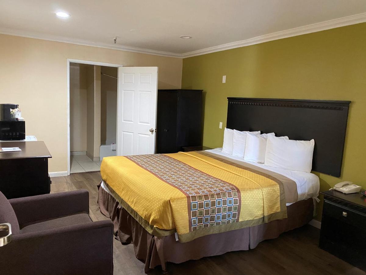 Travelodge By Wyndham Chatsworth Los Angeles Exteriér fotografie